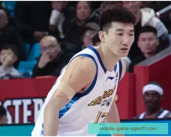 孙铭徽2022年亚洲杯对黎巴嫩连续失误 后卫关键球处理再成镜鉴